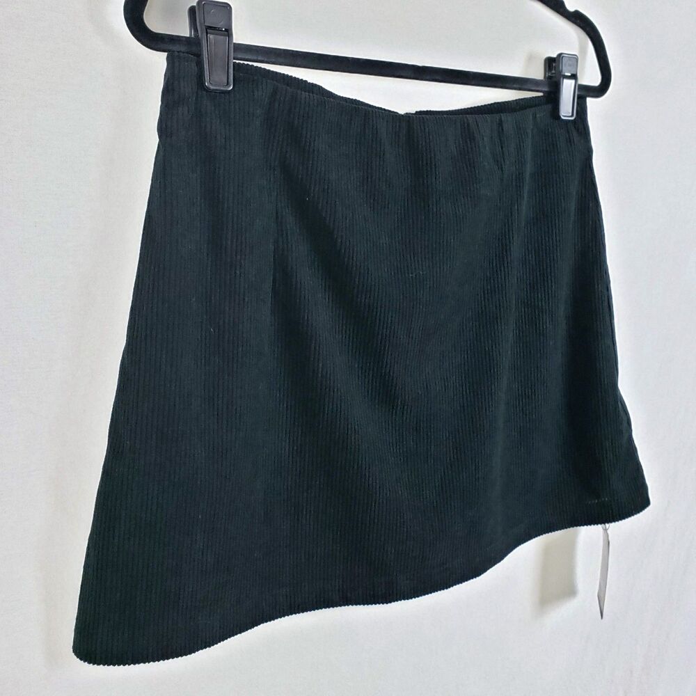 Halara Corduroy Skort Womens L Black Casual Athleisure Mini Length 2-in-1